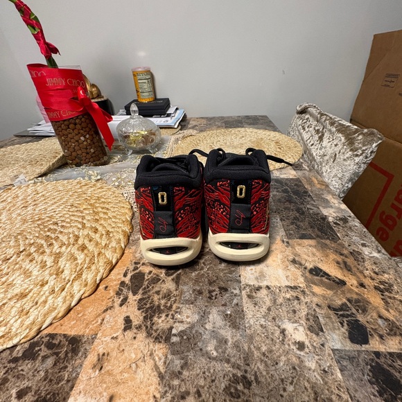 Jordan Tatum’s 1 Zoo - Picture 3 of 5